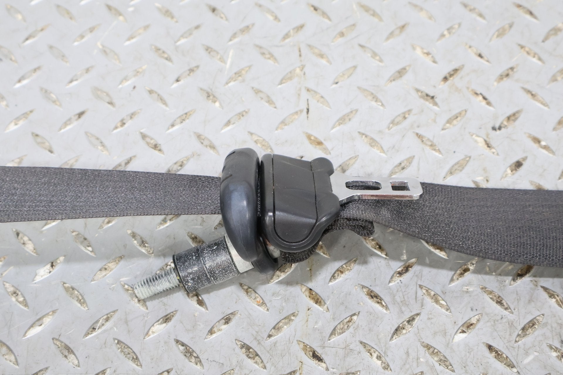2015 Ford Mustang- Front Seat Belt