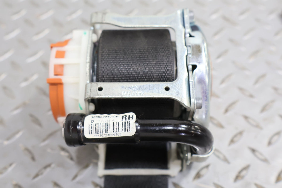 2015 Ford Mustang- Front Seat Belt