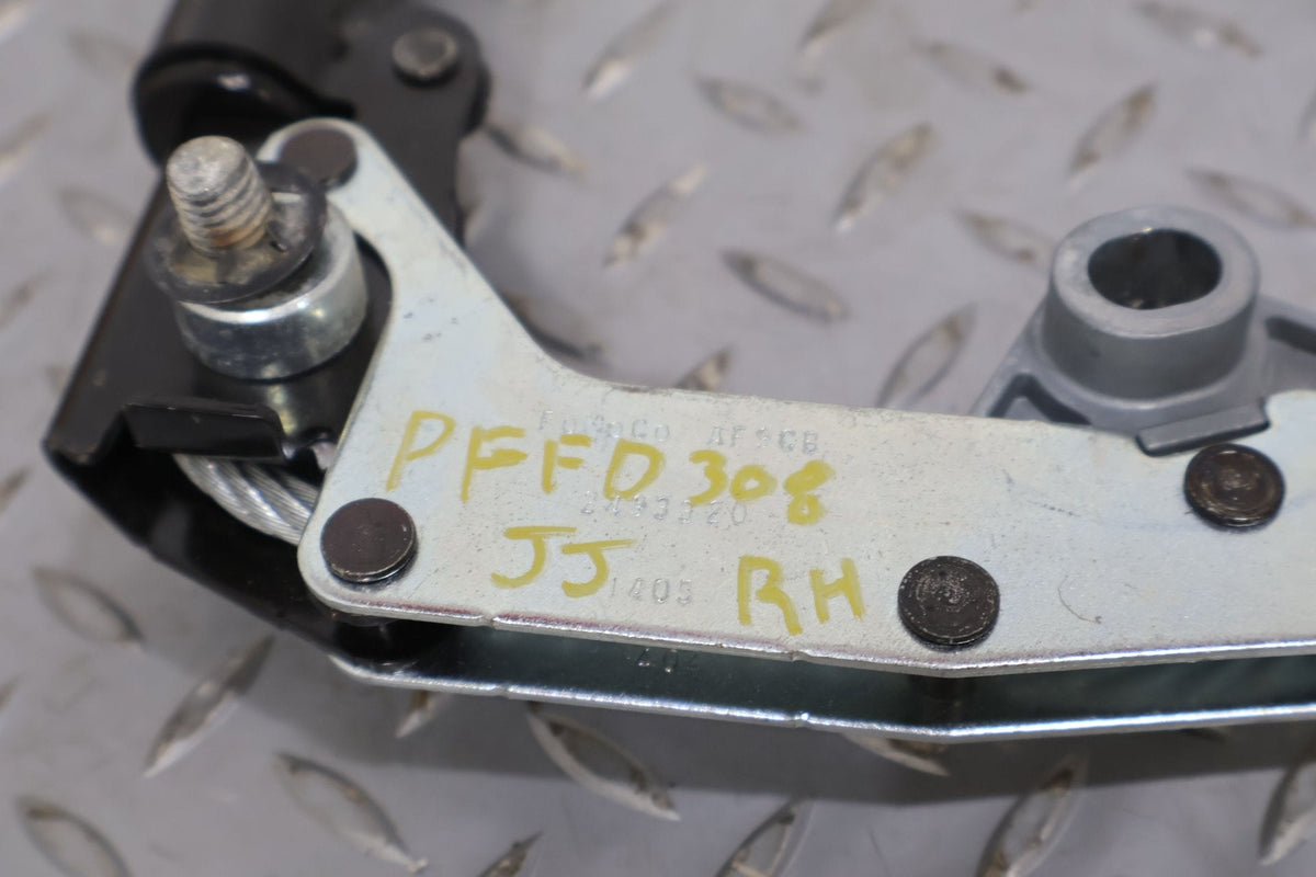 2015 Ford Mustang- Front Seat Belt