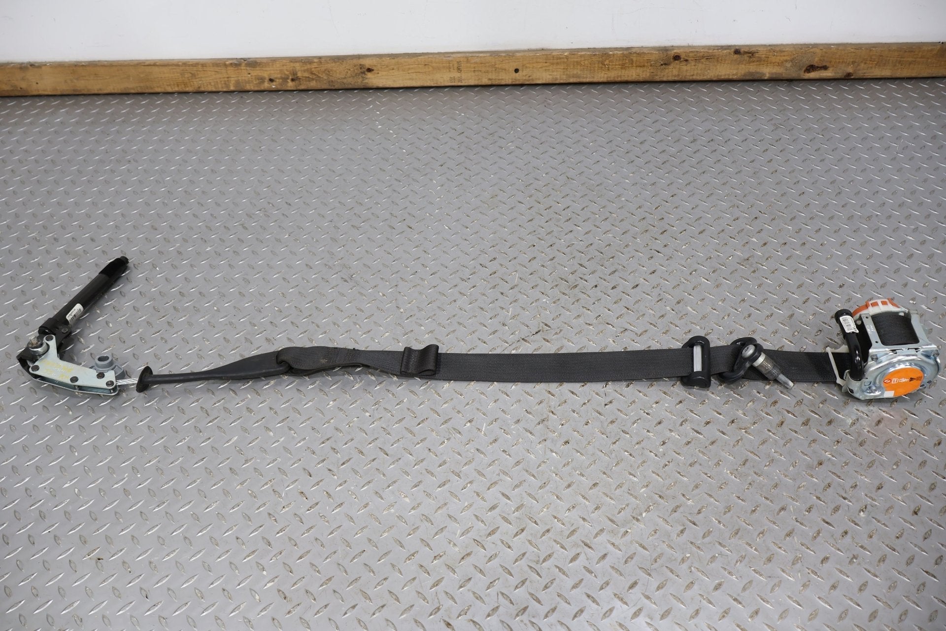 2015 Ford Mustang- Front Seat Belt