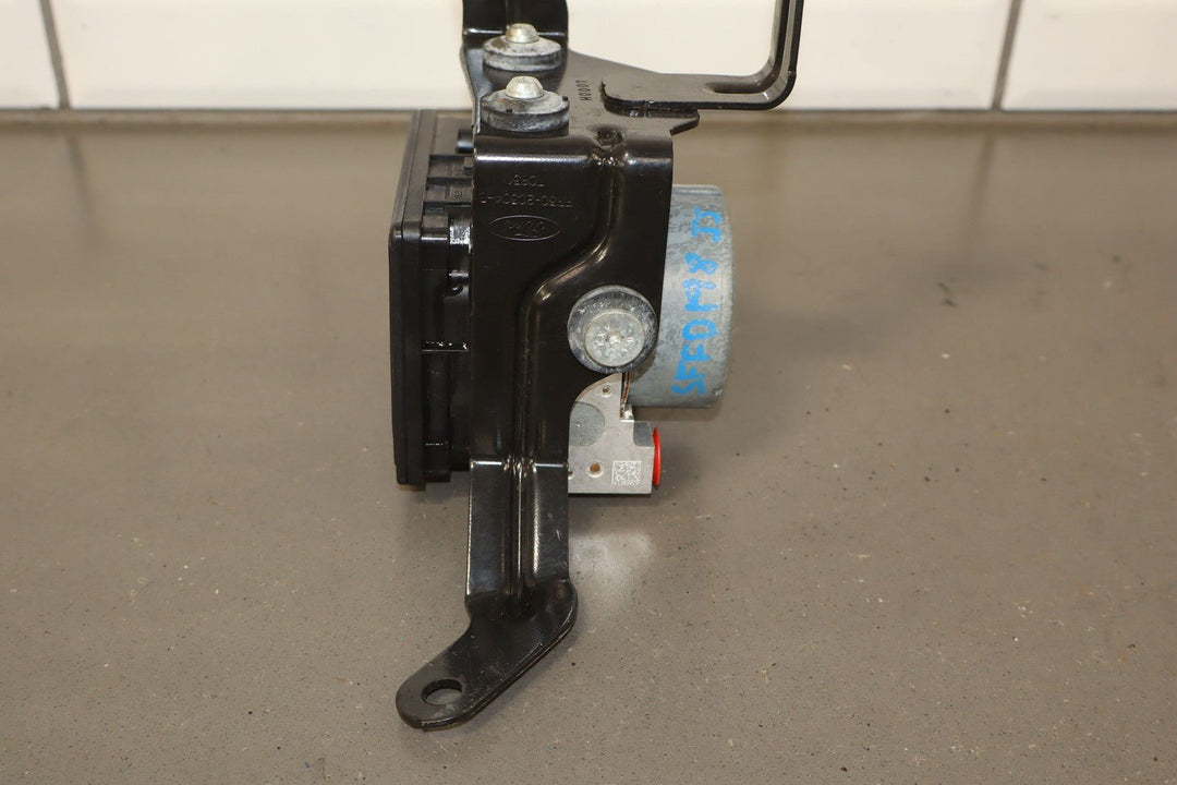 2015 Ford Mustang (Thru 3/19/15) Anti - Lock Brake Pump & Module W/Bracket