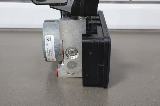 2015 Ford Mustang (Thru 3/19/15) Anti - Lock Brake Pump & Module W/Bracket