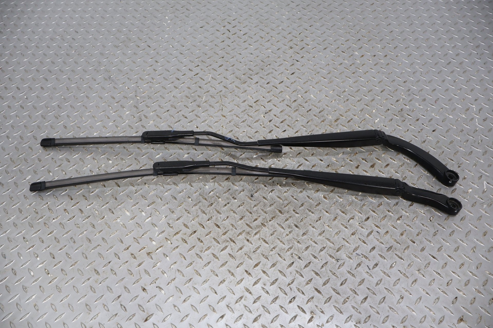 2015 Ford Mustang- Wiper Arm