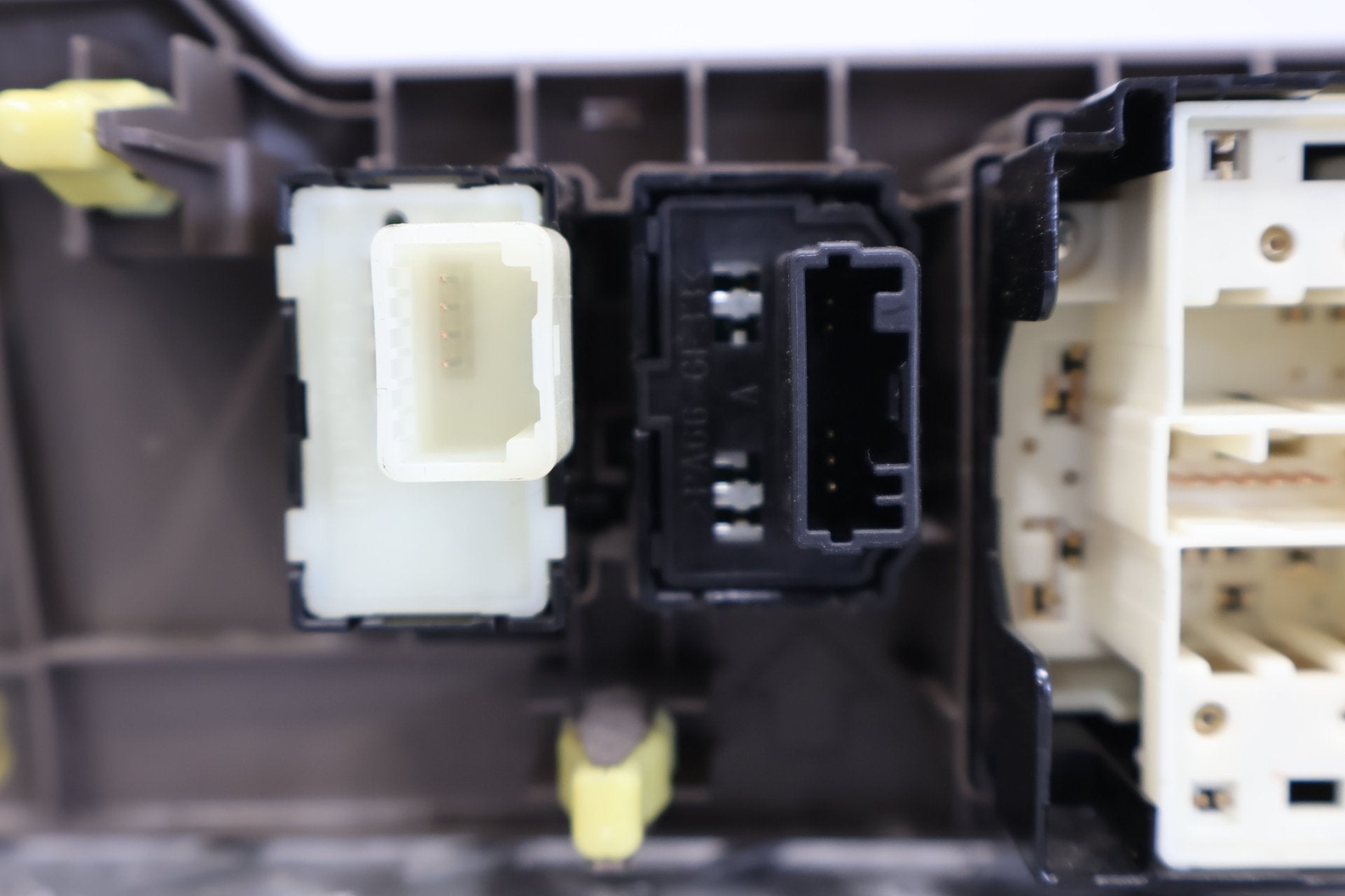 2015 Lexus GX460- Mirror Adjuster Switch