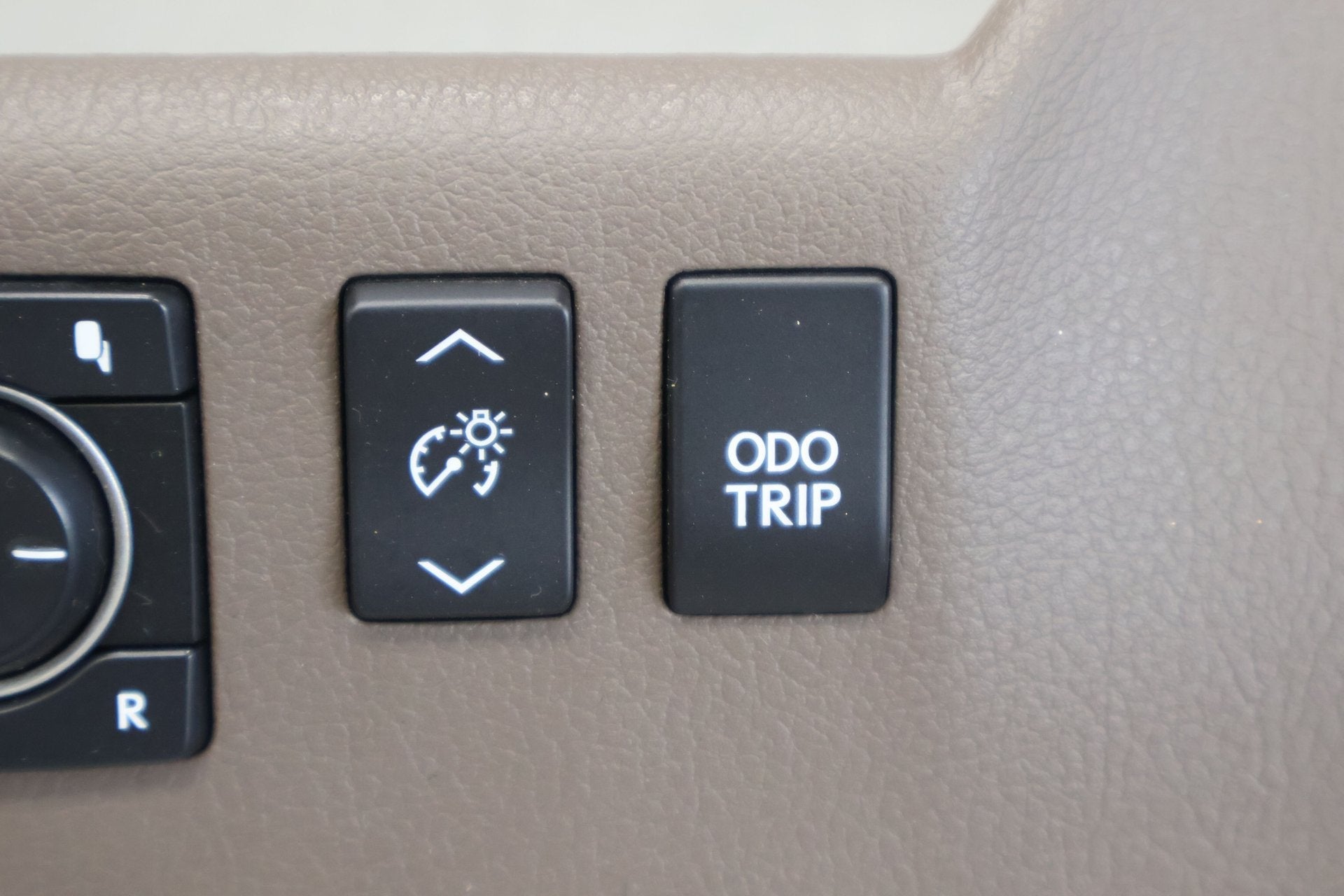 2015 Lexus GX460- Mirror Adjuster Switch