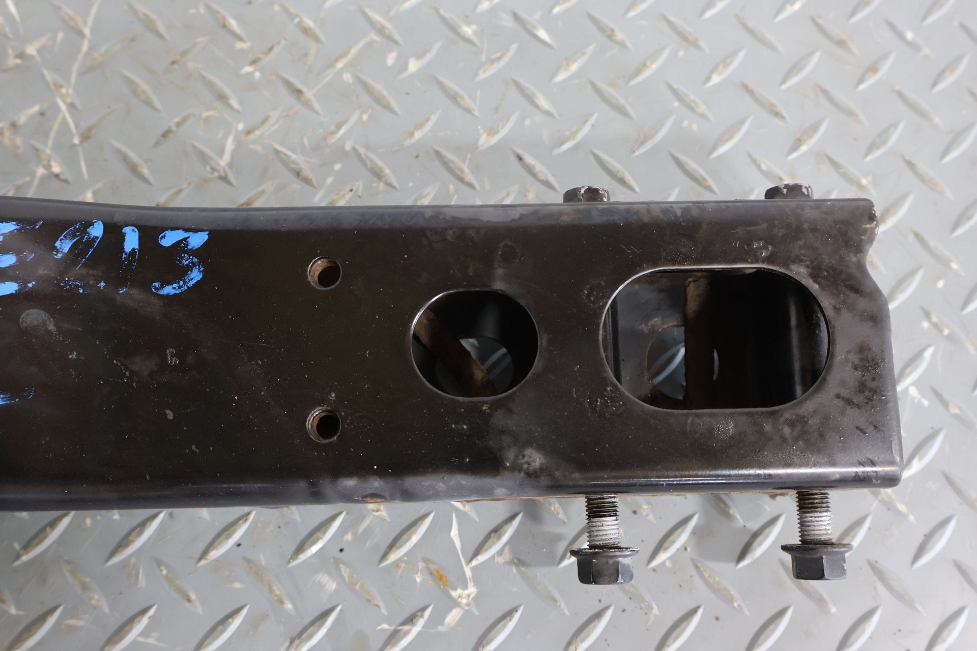 2015 Lexus GX460- Transmission Crossmember