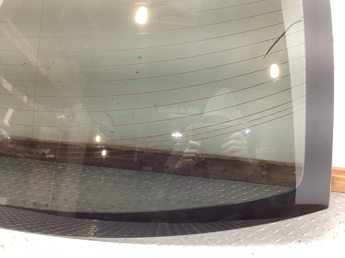 2015 Nissan GT-R- Back Door Glass