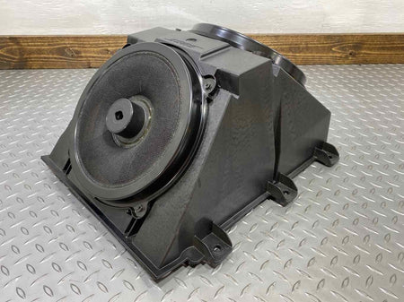 2015 Nissan GT-R- Speakers