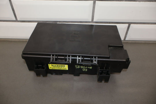 2015 Ram 1500 L Engine Fuse Box