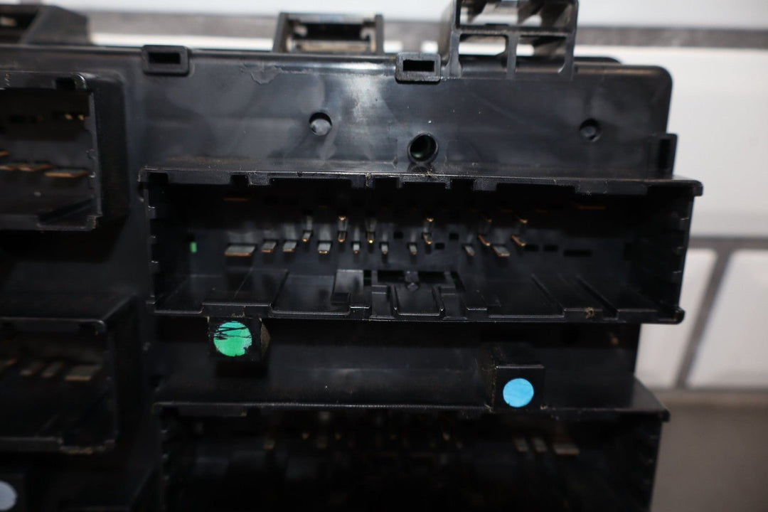 2015 Ram 1500 L Engine Fuse Box