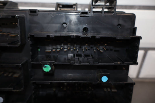 2015 Ram 1500 L Engine Fuse Box