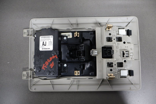 2015 Ram 1500 Overhead Roof Console - Sunroof & Power Back Window