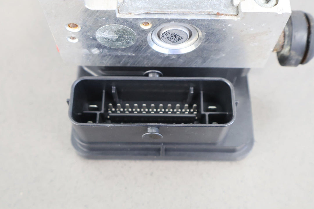 2015 Subaru WRX STI ABS Anti - Lock Brake Pump & Module