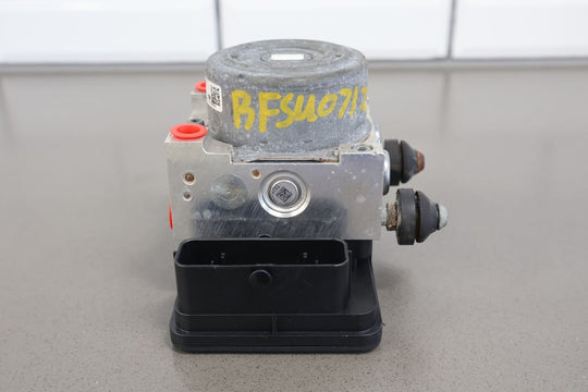 2015 Subaru WRX STI ABS Anti - Lock Brake Pump & Module
