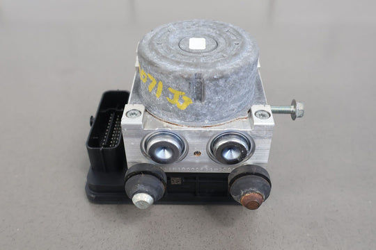 2015 Subaru WRX STI ABS Anti - Lock Brake Pump & Module
