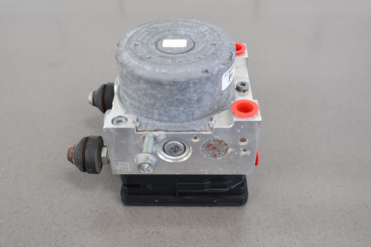2015 Subaru WRX STI ABS Anti - Lock Brake Pump & Module