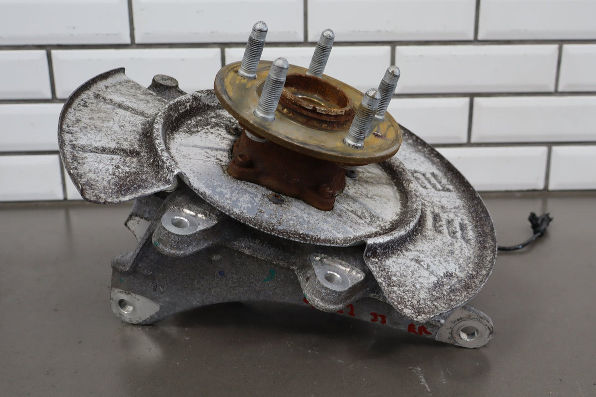 2015 Tesla Model S 85D Right Rear Suspension Spindle