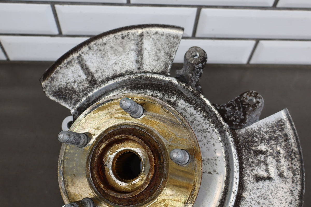 2015 Tesla Model S 85D Right Rear Suspension Spindle