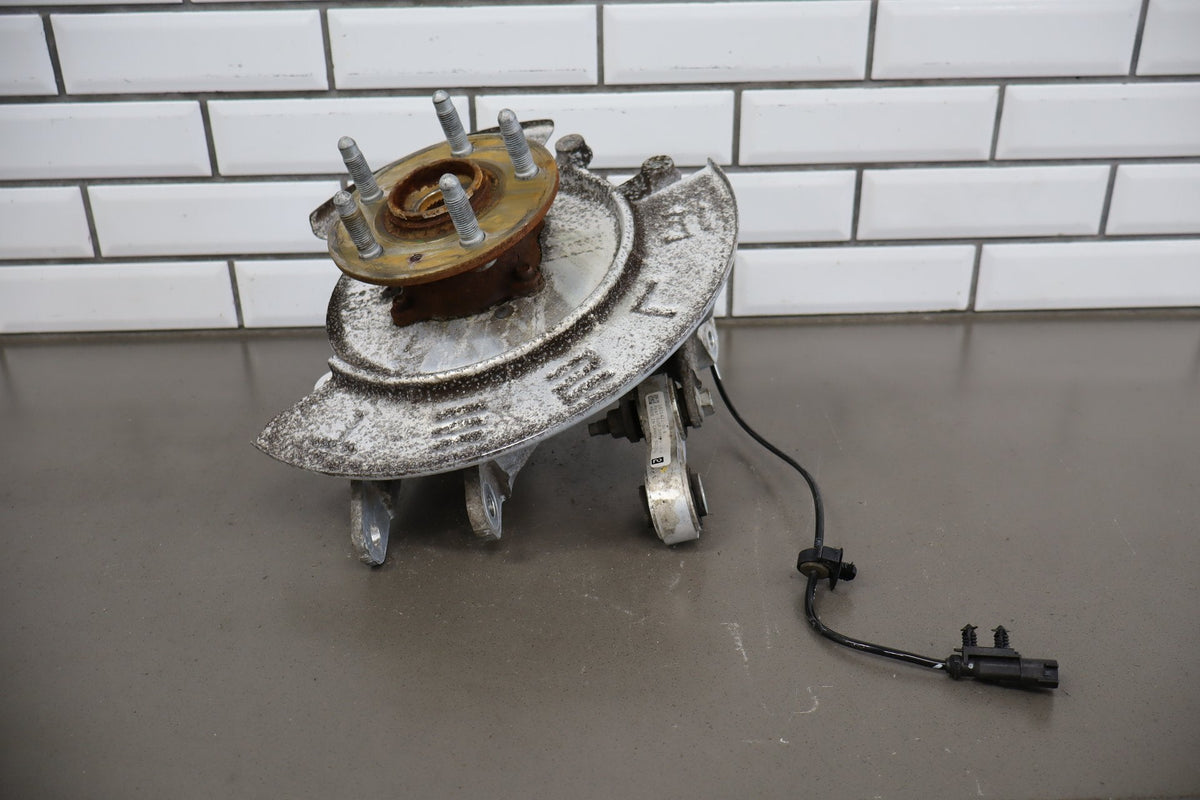 2015 Tesla Model S 85D Right Rear Suspension Spindle