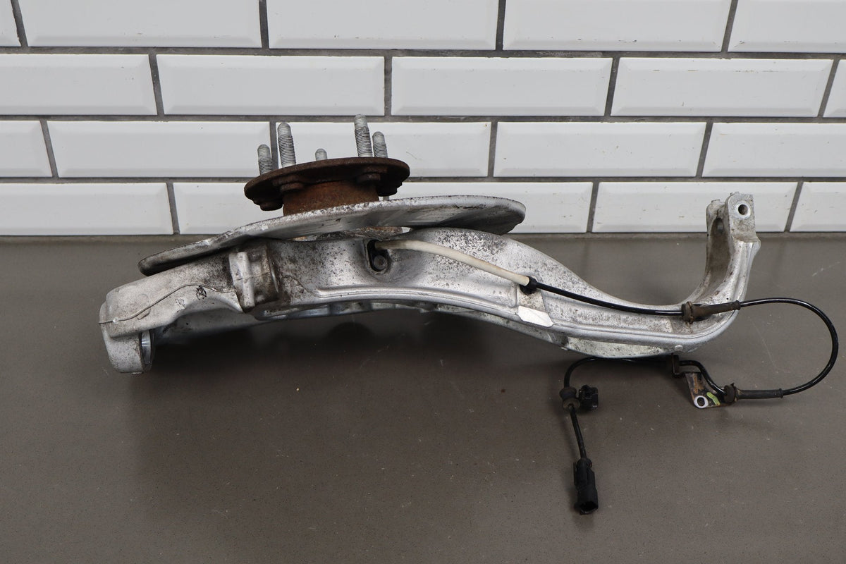 2015 Tesla Model S Right Front Spindle AWD
