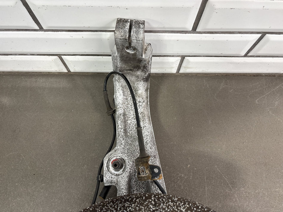 2016-2020 OEM Tesla Model X Front Left Driver Side Spindle Knuckle W/ Hub