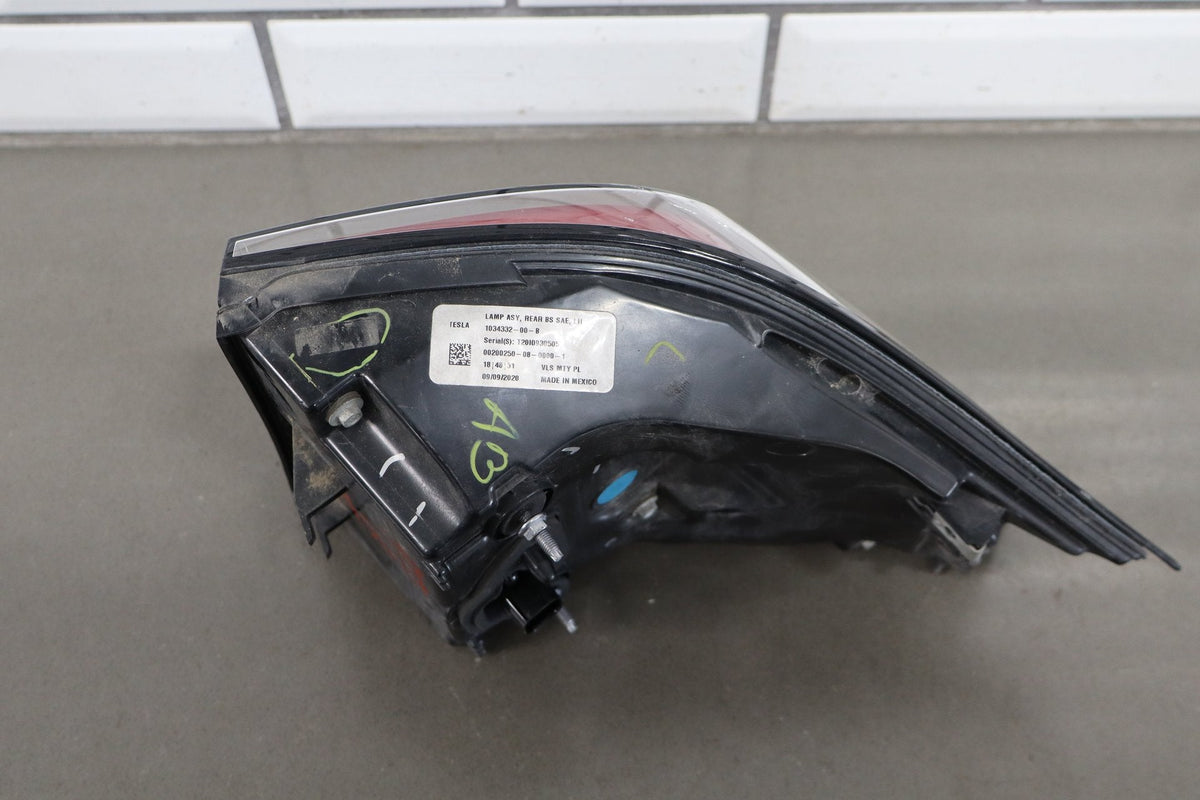 2016-2020 OEM Tesla Model X Rear Left Driver Side Outer Tail Light Lamp
