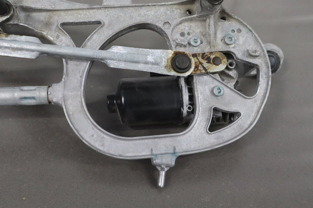 2016 - 2020 OEM Tesla Model X Windshield Wiper Motor Mechanism Assembly