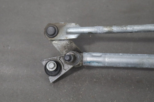 2016 - 2020 OEM Tesla Model X Windshield Wiper Motor Mechanism Assembly