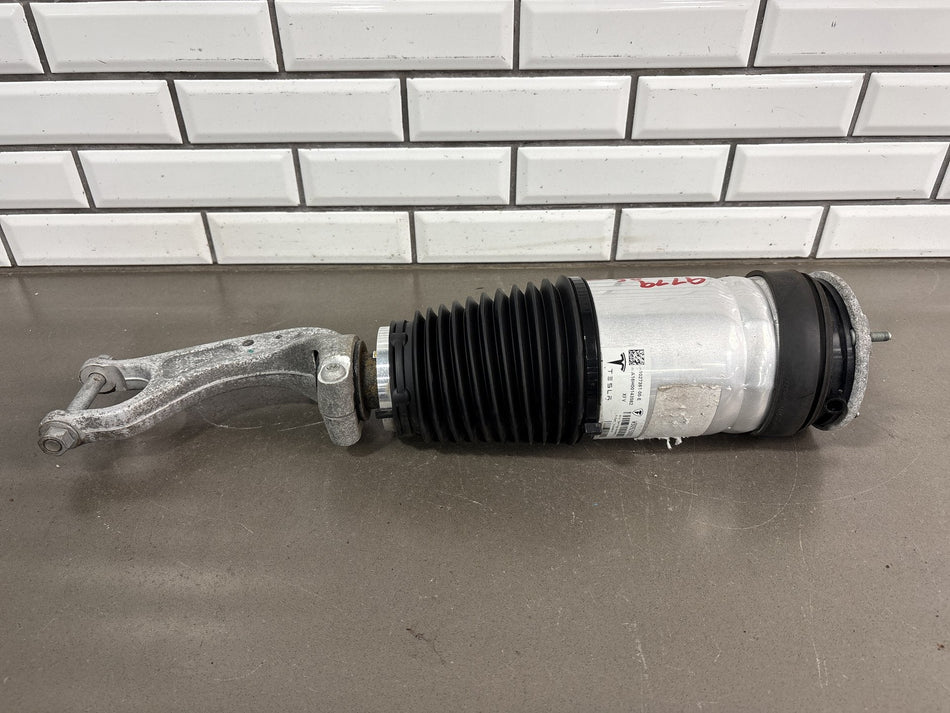 2016-2020 Telsa Model X RIGHT OR LEFT Front Air Suspension Strut 1027361-00-G