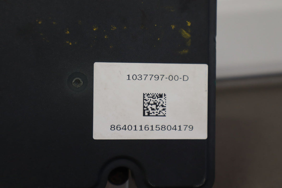 2016 - 2020 Tesla Model S ABS Anti - Lock Brake Pump & Module (1037797 - 00 - D) OEM