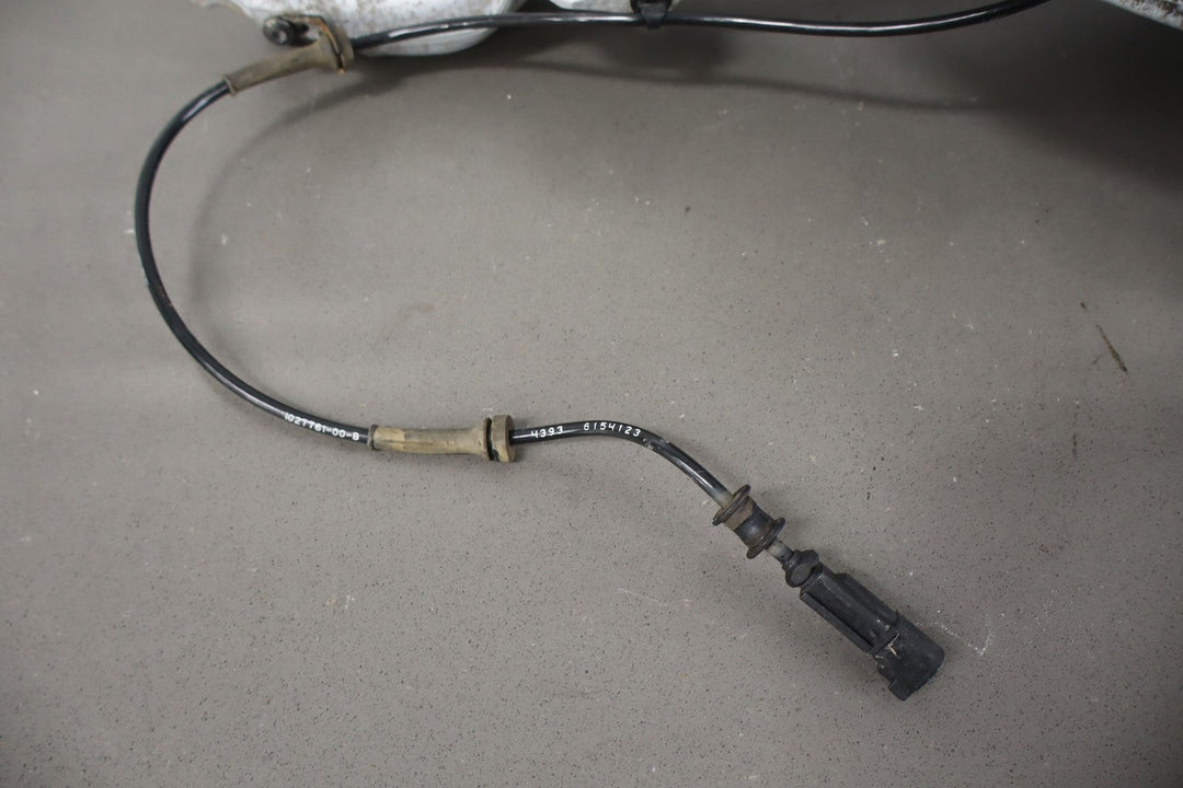 2016 - 2020 Tesla Model X Driver Left Front Spindle / Hub OEM