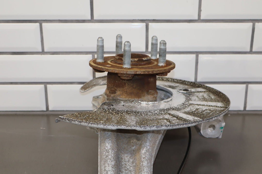 2016 - 2020 Tesla Model X Driver Left Front Spindle / Hub OEM