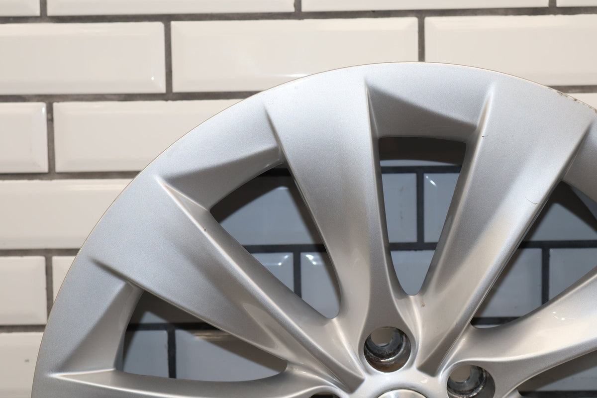 2016-2020 Tesla Model X OEM 20x9.5 Rear Wheel/Rim Slipstream 1027245-00-A