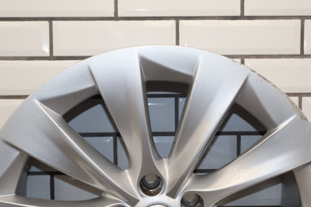 2016-2020 Tesla Model X OEM 20x9.5 Rear Wheel/Rim Slipstream 1027245-00-A
