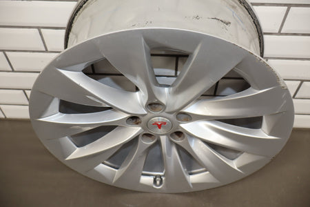 2016-2020 Tesla Model X OEM 20x9.5 Rear Wheel/Rim Slipstream 1027245-00-A