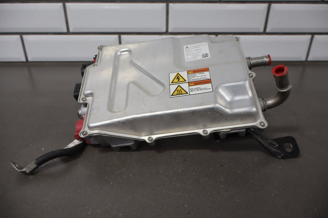 2016 - 2021 OEM Tesla Model S DC - DC Converter Module Unit DELTA 2.5kW