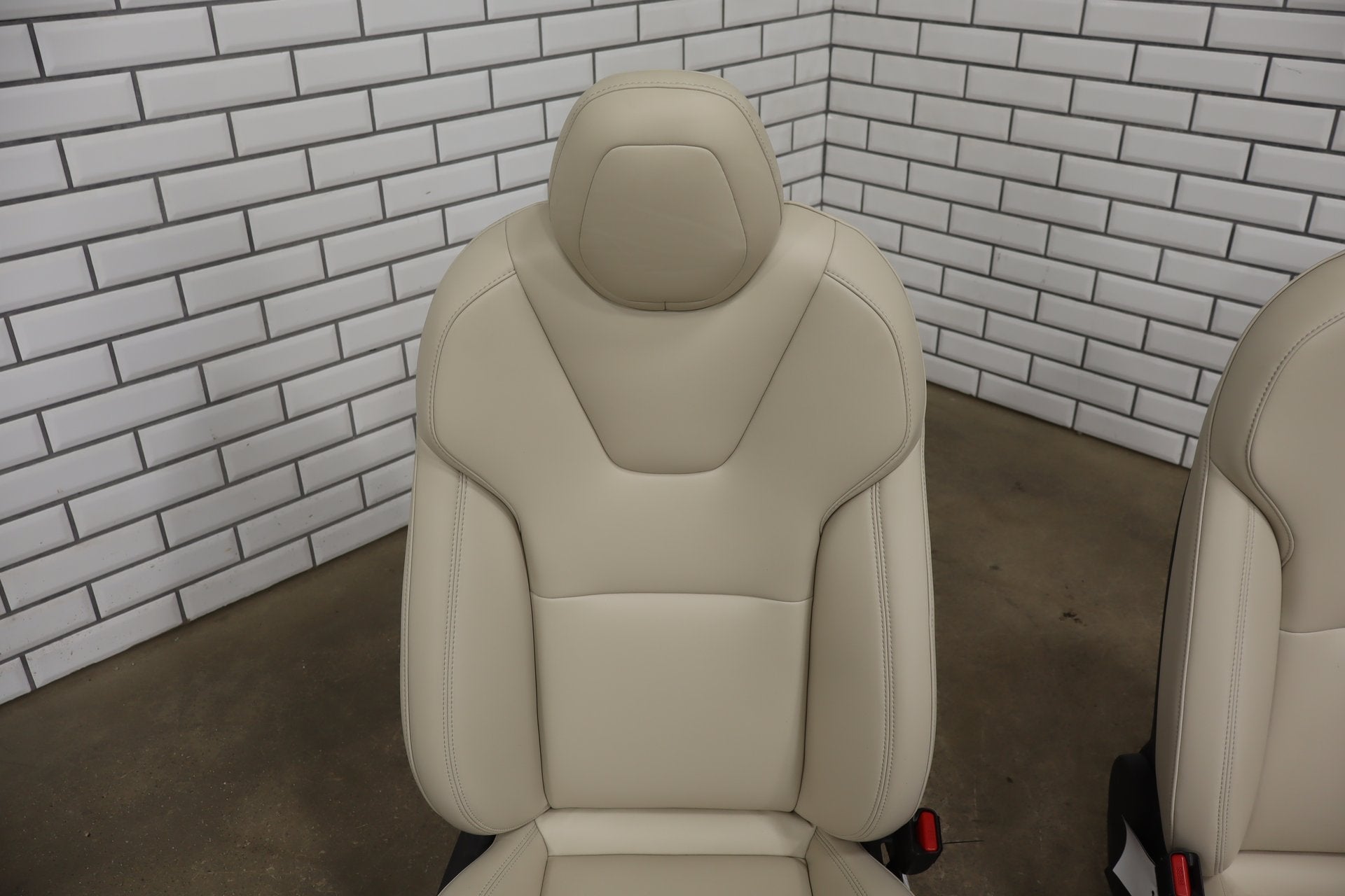 2016-2021 Tesla Model X 5 Passenger Cream Leather Seat Set Front/Rear OEM