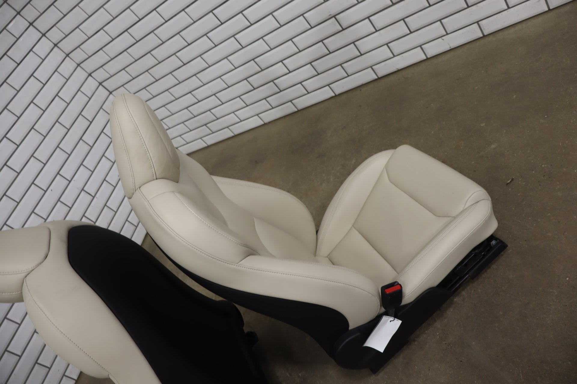 2016-2021 Tesla Model X 5 Passenger Cream Leather Seat Set Front/Rear OEM