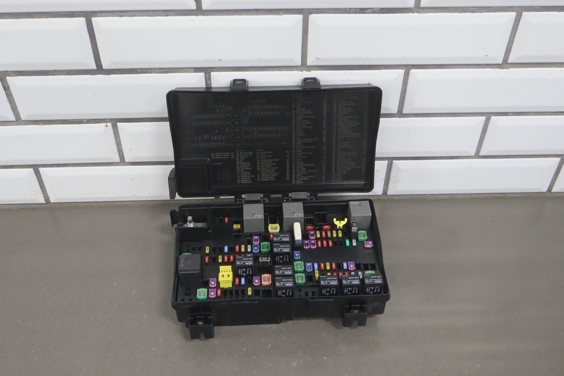 2016-2022 Ram 1500/1500 Classic TIPM Fuse Box Assembly OEM 68322371A