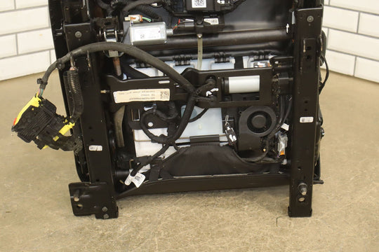 2016 - 2024 Chevy Camaro Right Passenger *Damaged* Front Seat