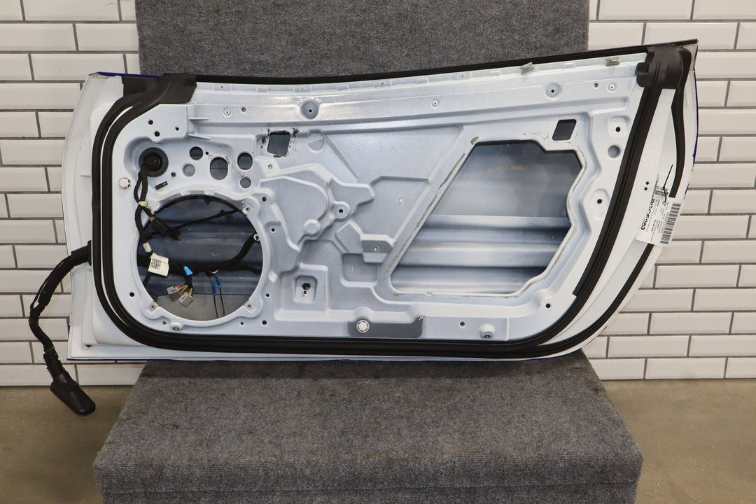 2016 Chevrolet Corvette Right Front Door 84031049