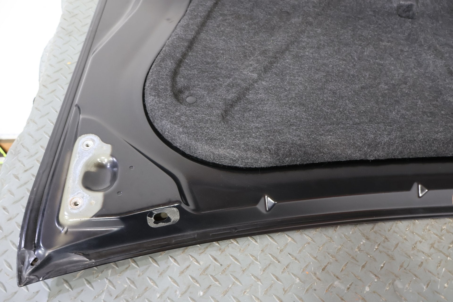 2016 Dodge Challenger- Decklid/Tailgate
