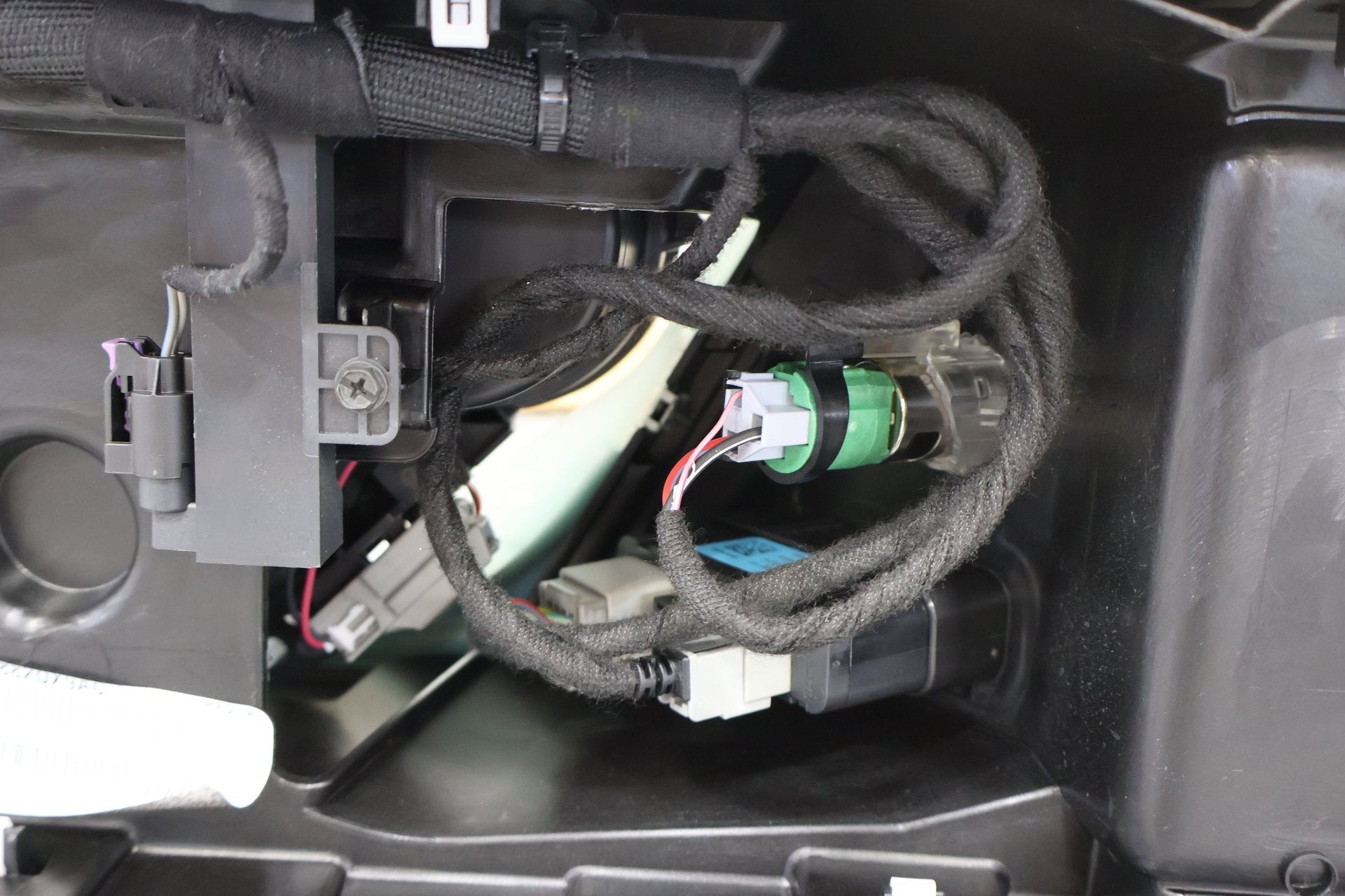 2016 Dodge Challenger- Front Console