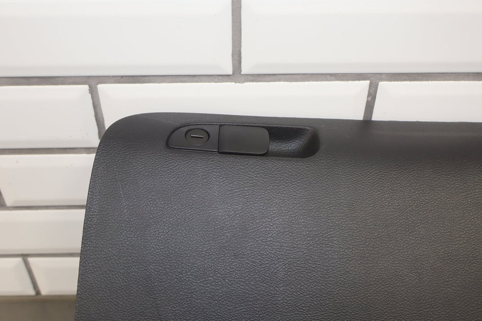 2016 Dodge Challenger Scat Pack Shaker Glove Box Black X9