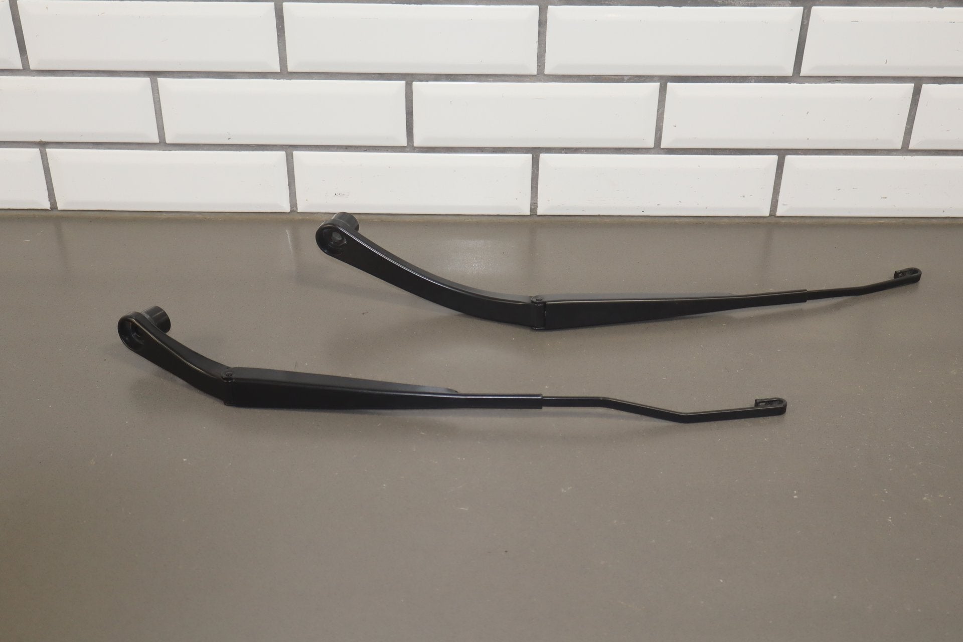 2016 Dodge Challenger Scat Pack Shaker Wiper Arm Pair