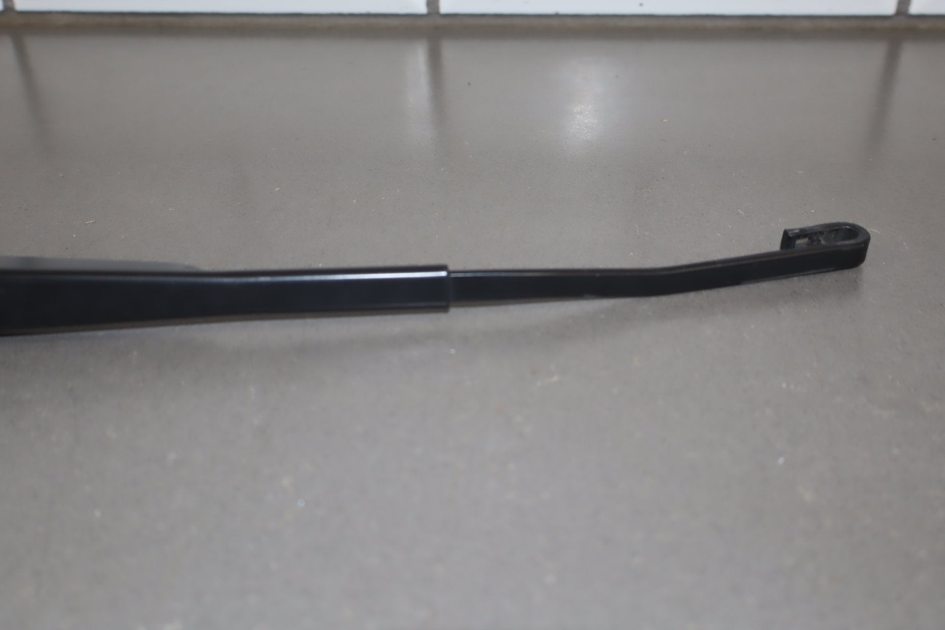 2016 Dodge Challenger Scat Pack Shaker Wiper Arm Pair