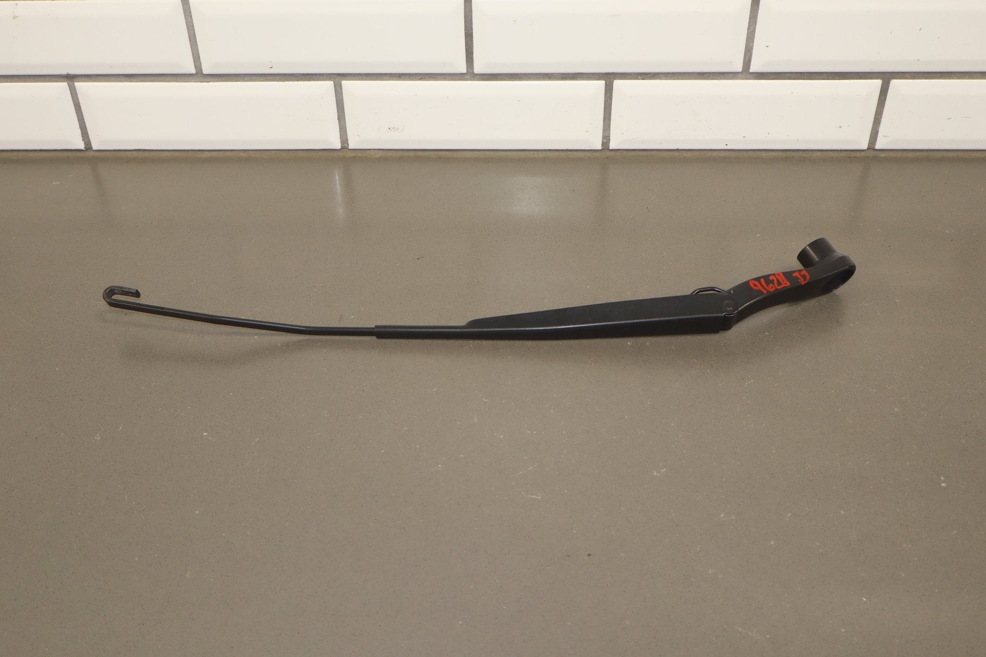 2016 Dodge Challenger Scat Pack Shaker Wiper Arm Pair