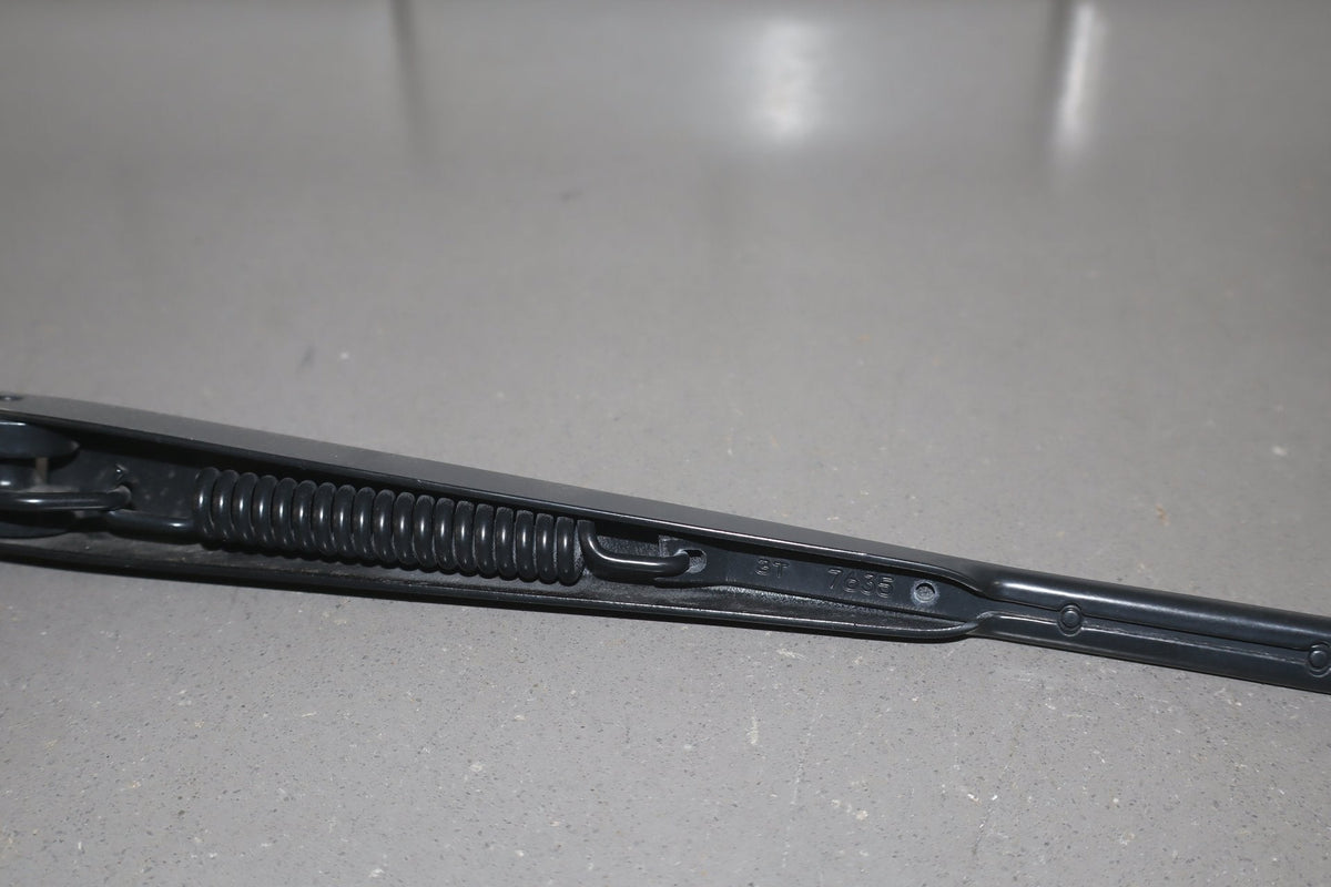 2016 Dodge Challenger Scat Pack Shaker Wiper Arm Pair