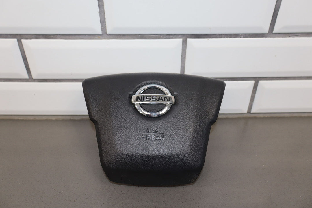 2016 Nissan Titan Driver Steering Wheel Air Bag OEM Black Trim