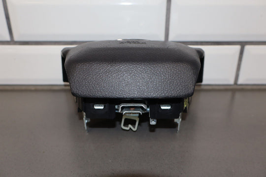 2016 Nissan Titan Driver Steering Wheel Air Bag OEM Black Trim